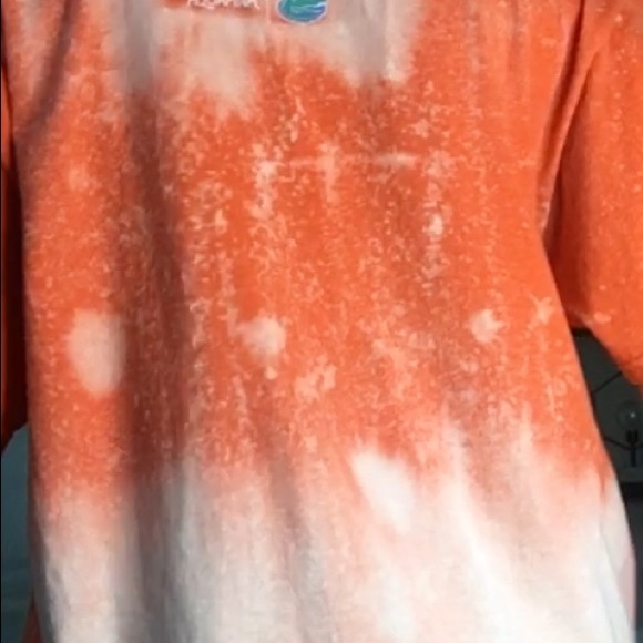 FL GATORS BLEACH DYED T SHORT FOR GAME DAY 💚 - Picture 5 of 5